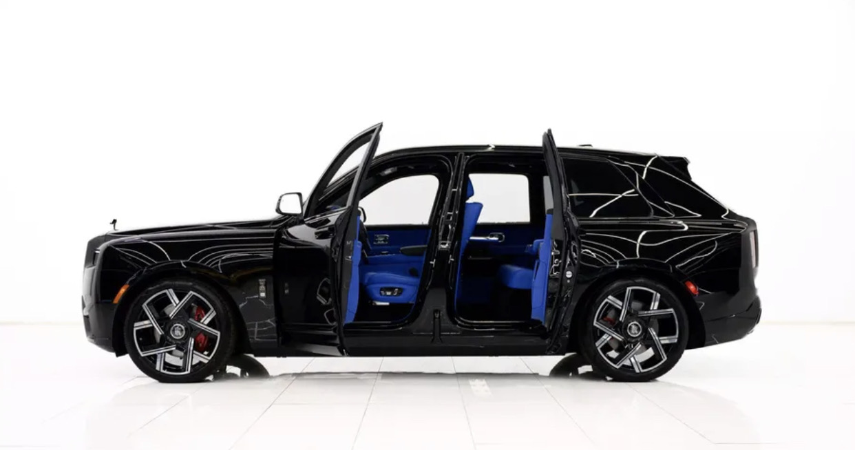 2025 Rolls Royce Cullinan Awd