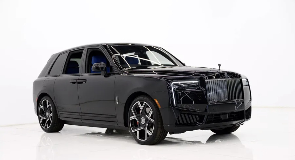 2025 Rolls Royce Cullinan Awd