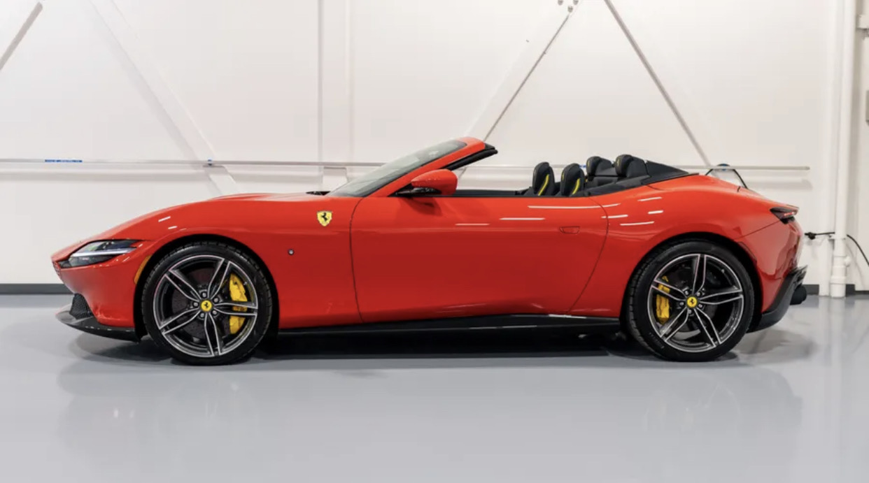 2024 Ferrari Roma Spider RWD