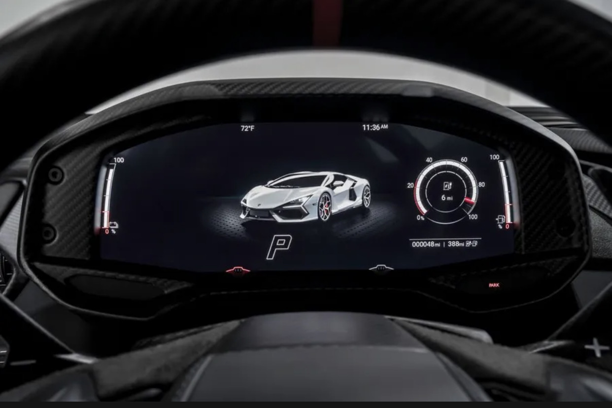 2026 Lamborghini Revuelto