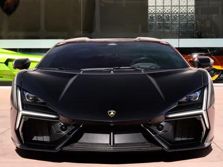 2025 Lamborghini Revuelto Base