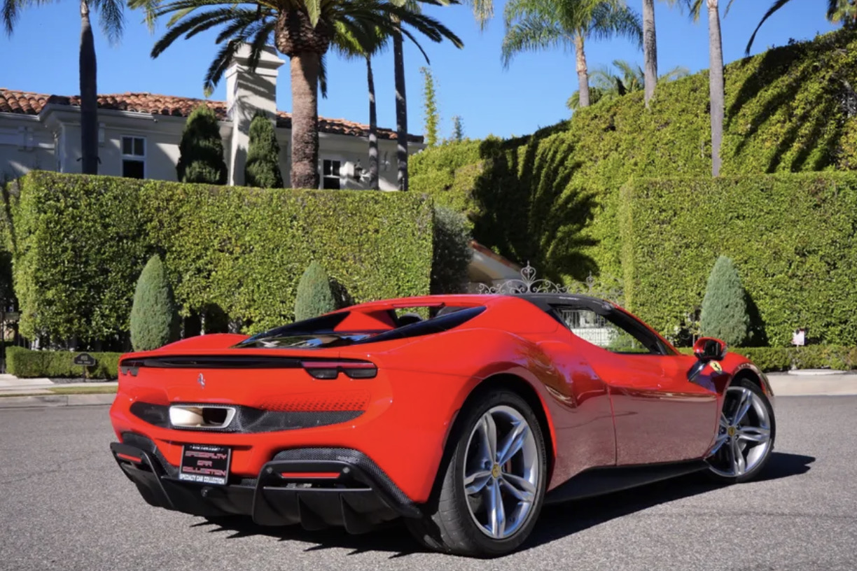 2025 Ferrari 296 GTS RWD