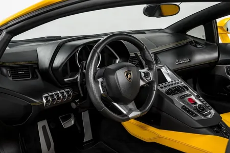 2015 Lamborghini Aventador LP700-4