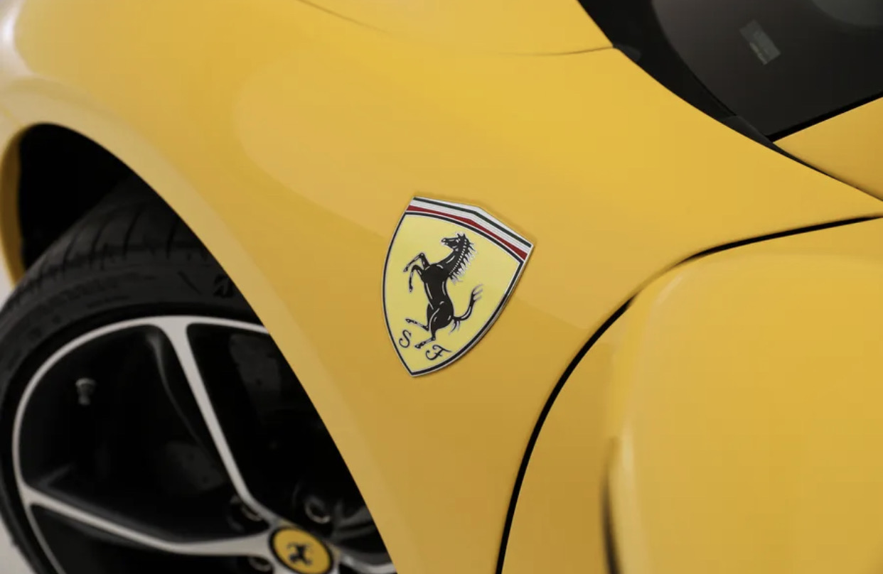 2025 Ferrari 296 GTS