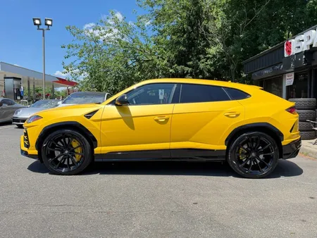 2021 Lamborghini Urus Sport Utility 4D 
