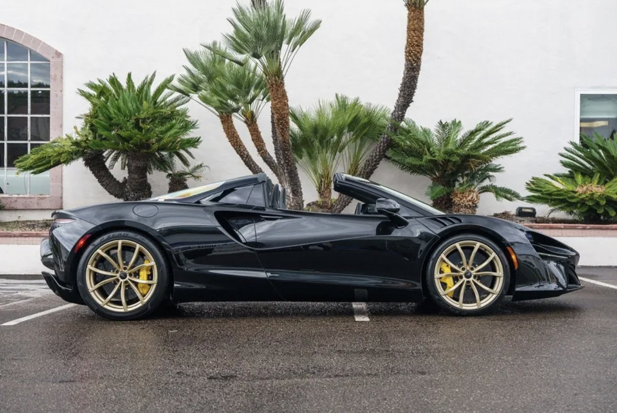 2026 Mclaren Artura performance 