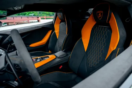 2025 Lamborghini Revuelto