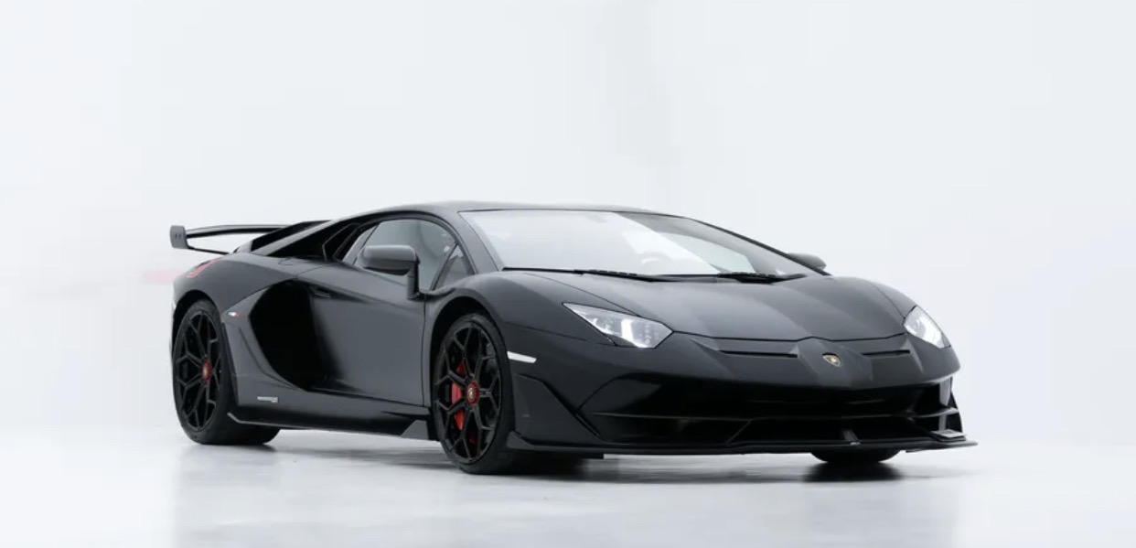 2019 Lamborghini Aventador SVJ