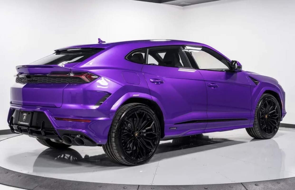 2025 Lamborghini Urus SE
