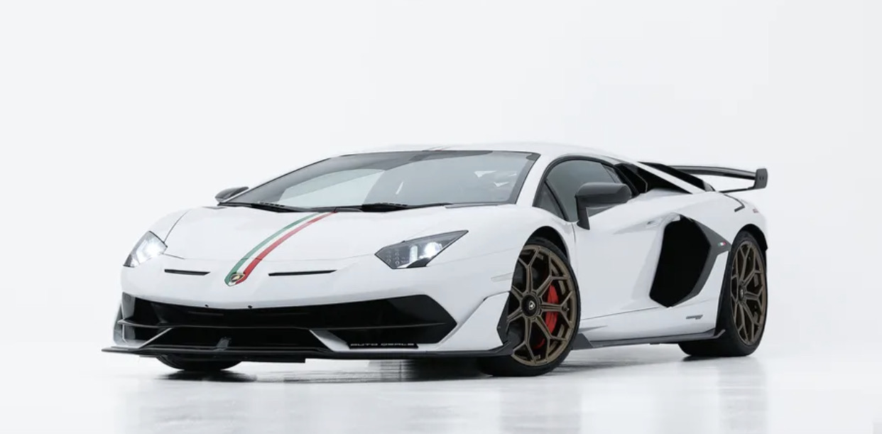 2019 Lamborghini Aventador SVJ