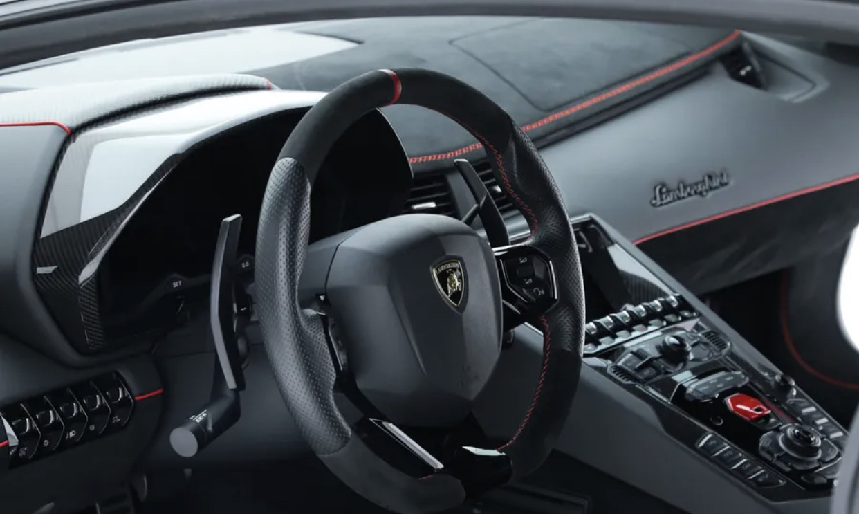 2019 Lamborghini Aventador SVJ