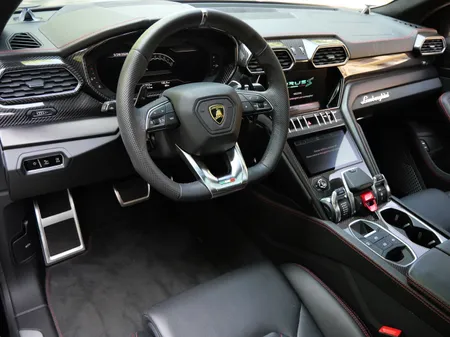 2023 Lamborghini Urus 