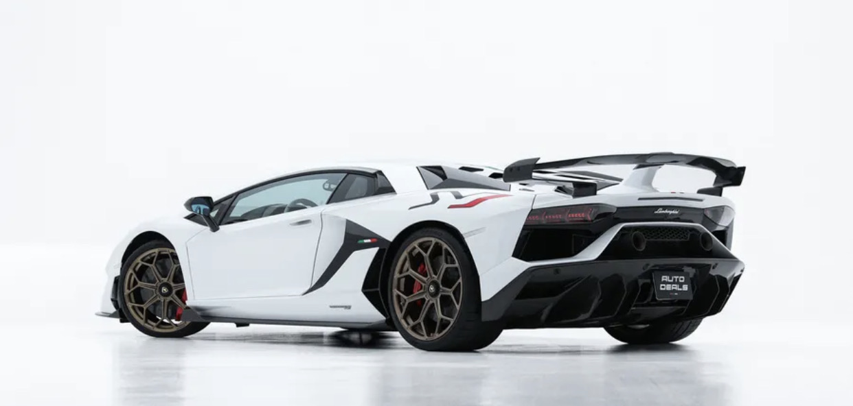 2019 Lamborghini Aventador SVJ