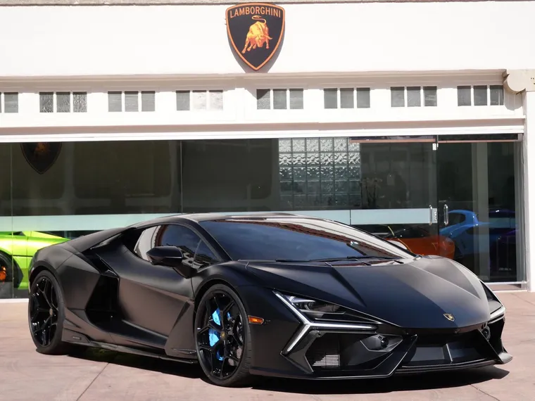 2025 Lamborghini Revuelto Base