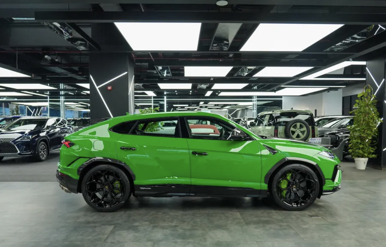 2023 Lamborghini Urus