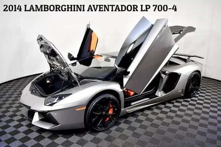 2014 Lamborghini Aventador LP 700-4 Roadster 2D