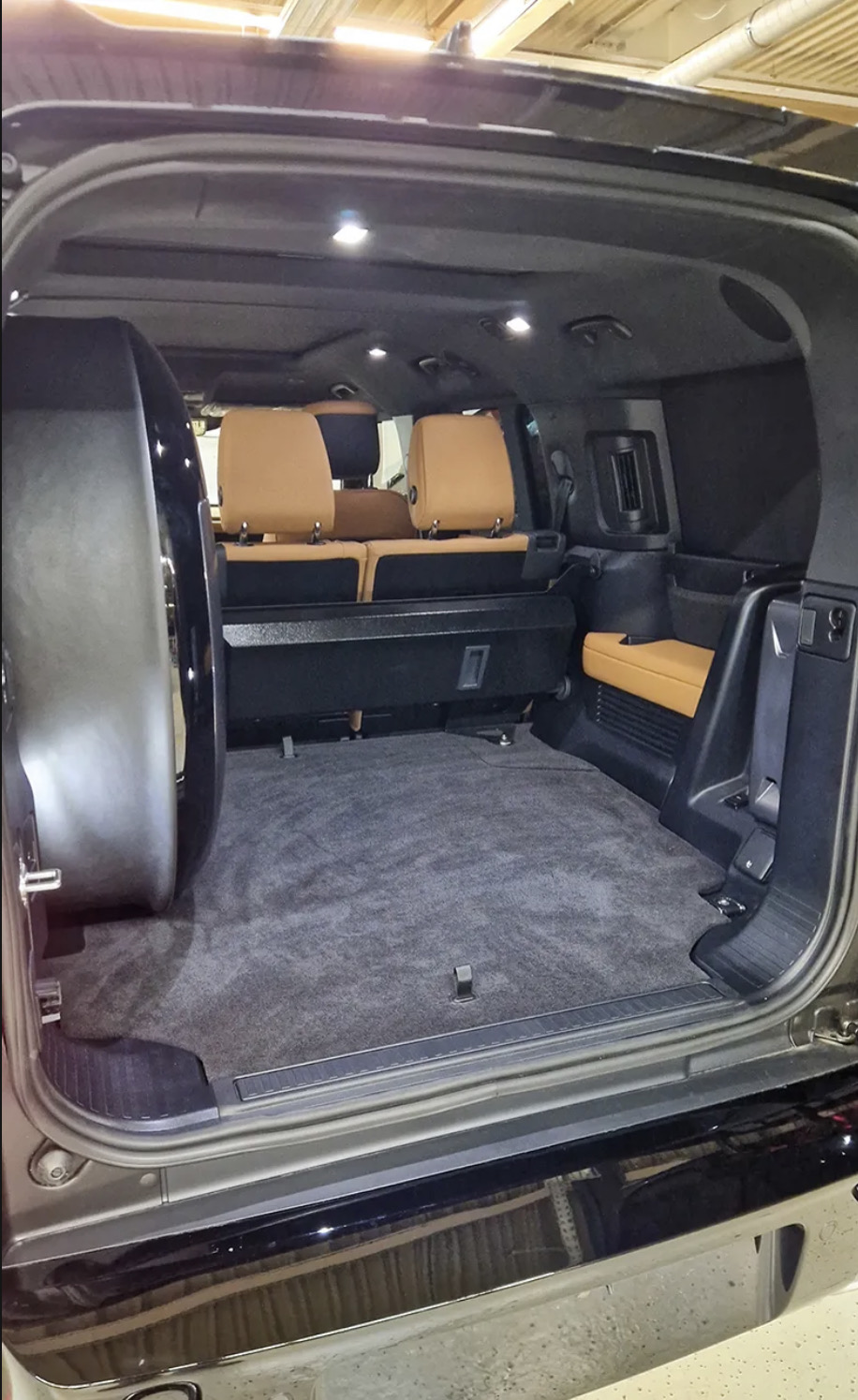 2025 Land Rover Defender 110 4x4