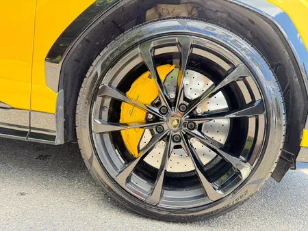 2021 Lamborghini Urus Sport Utility 4D 