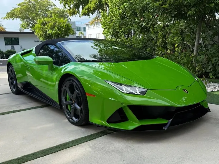 2024 Lamborghini Huracan EVO Spyder Convertible 2D
