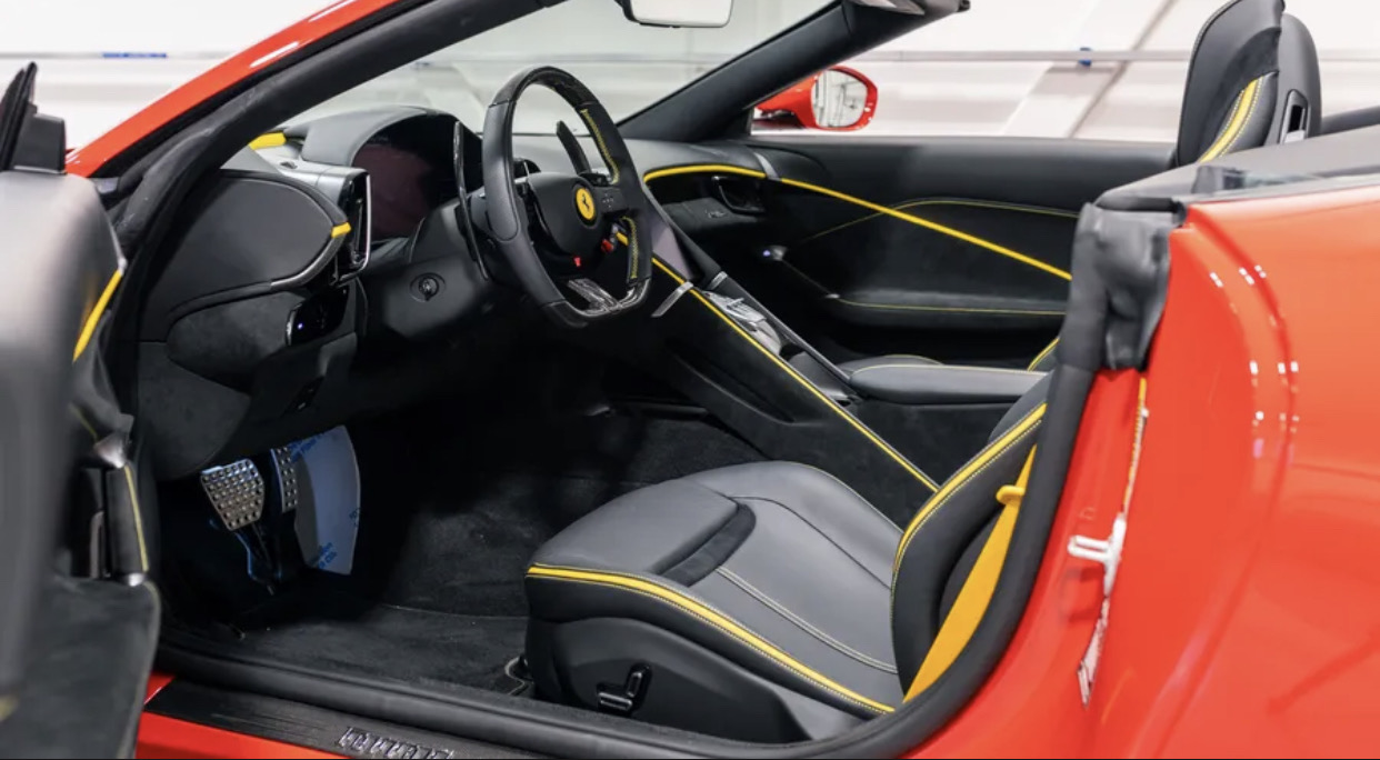 2024 Ferrari Roma Spider RWD