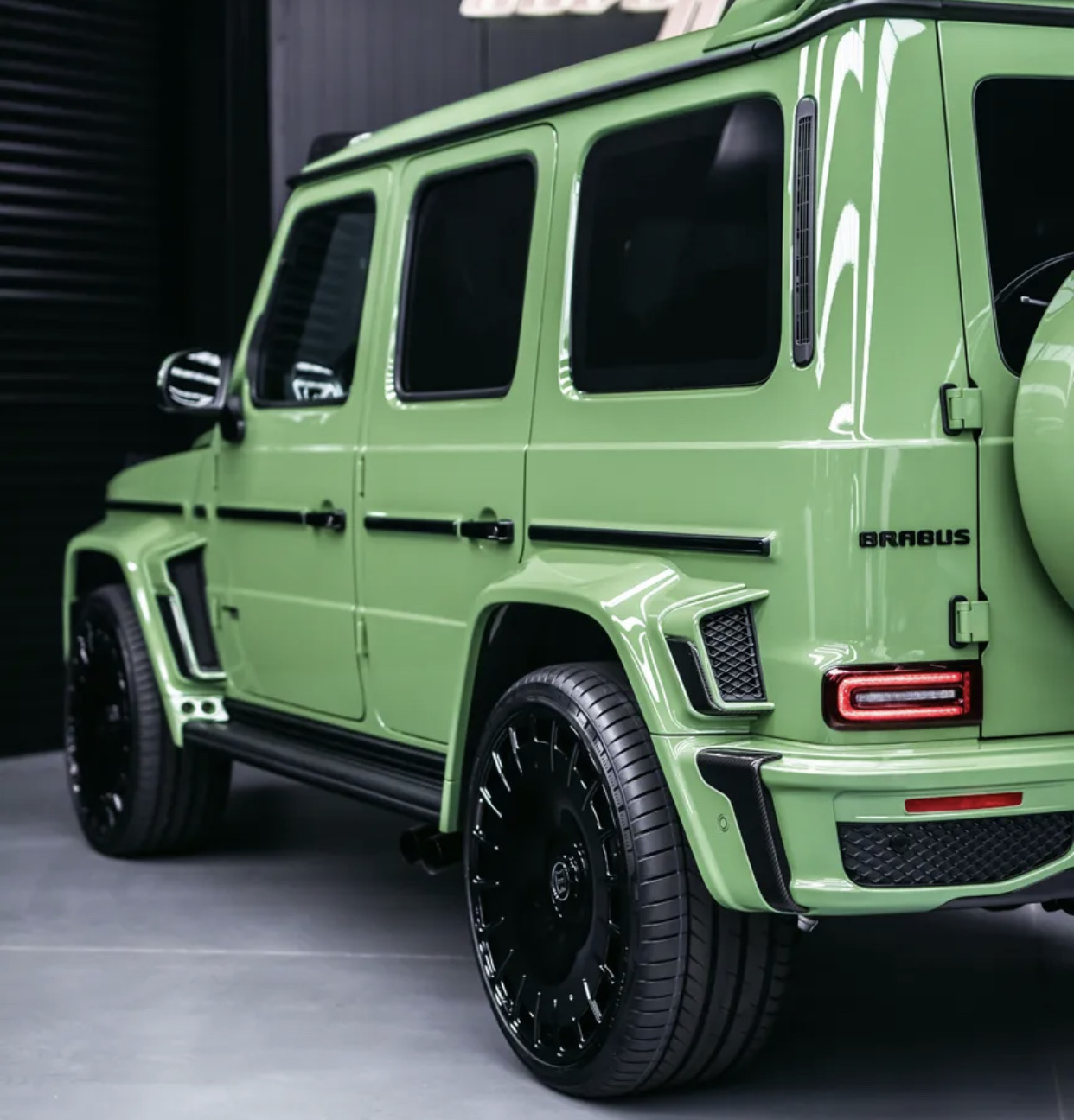 2025 Mercedes Benz G800 Brabus AWD