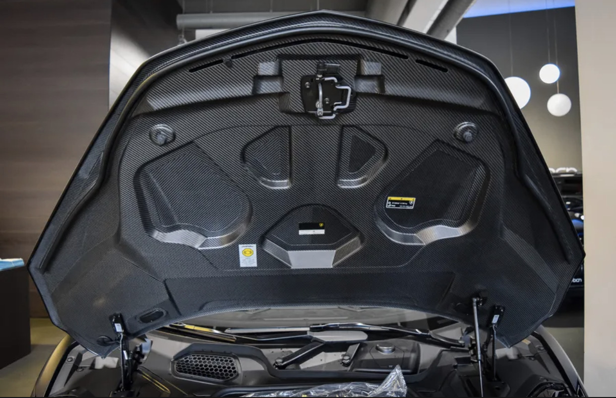 2026 Lamborghini Revuelto