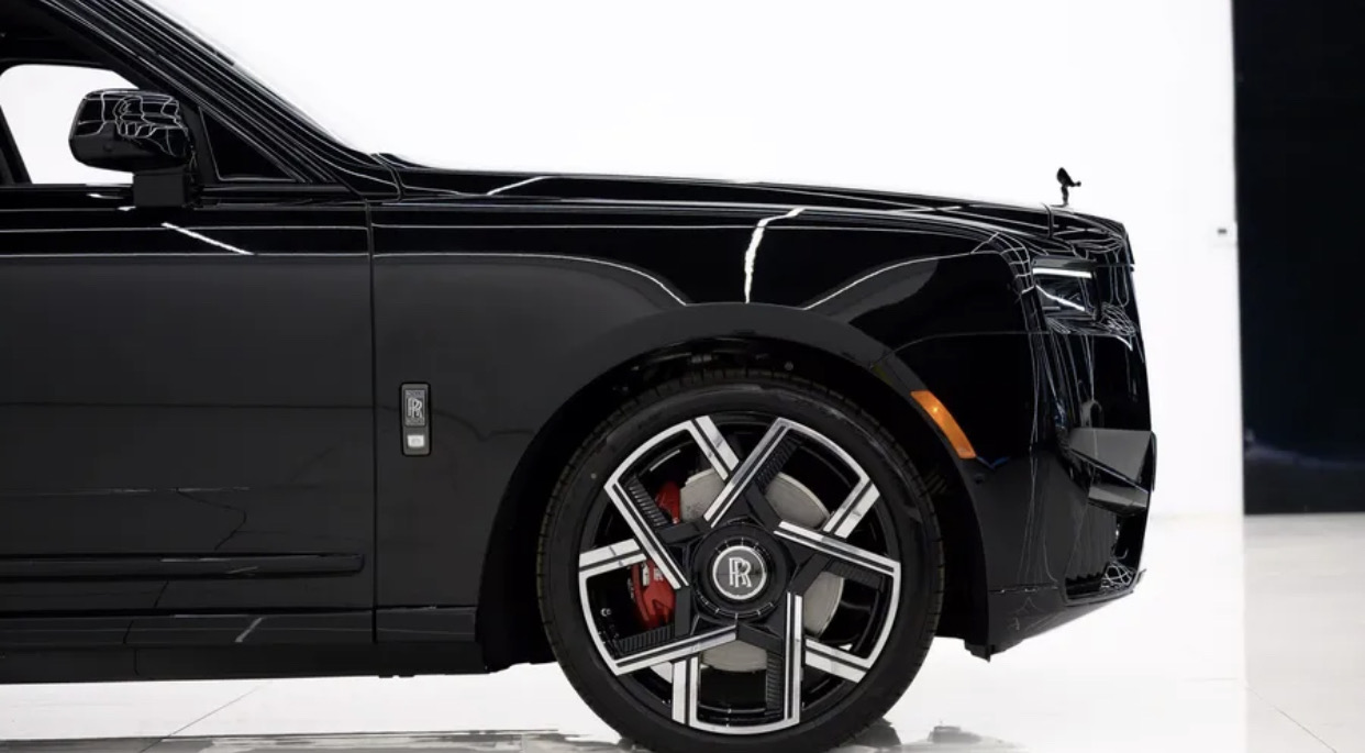 2025 Rolls Royce Cullinan Awd