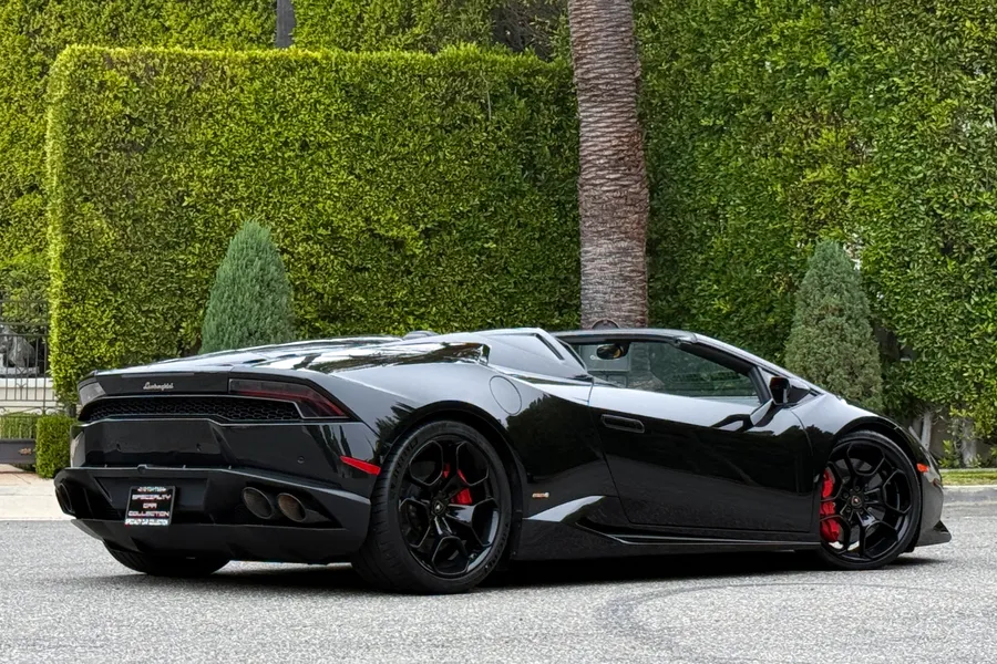 2017 Lamborghini Huracan AWD