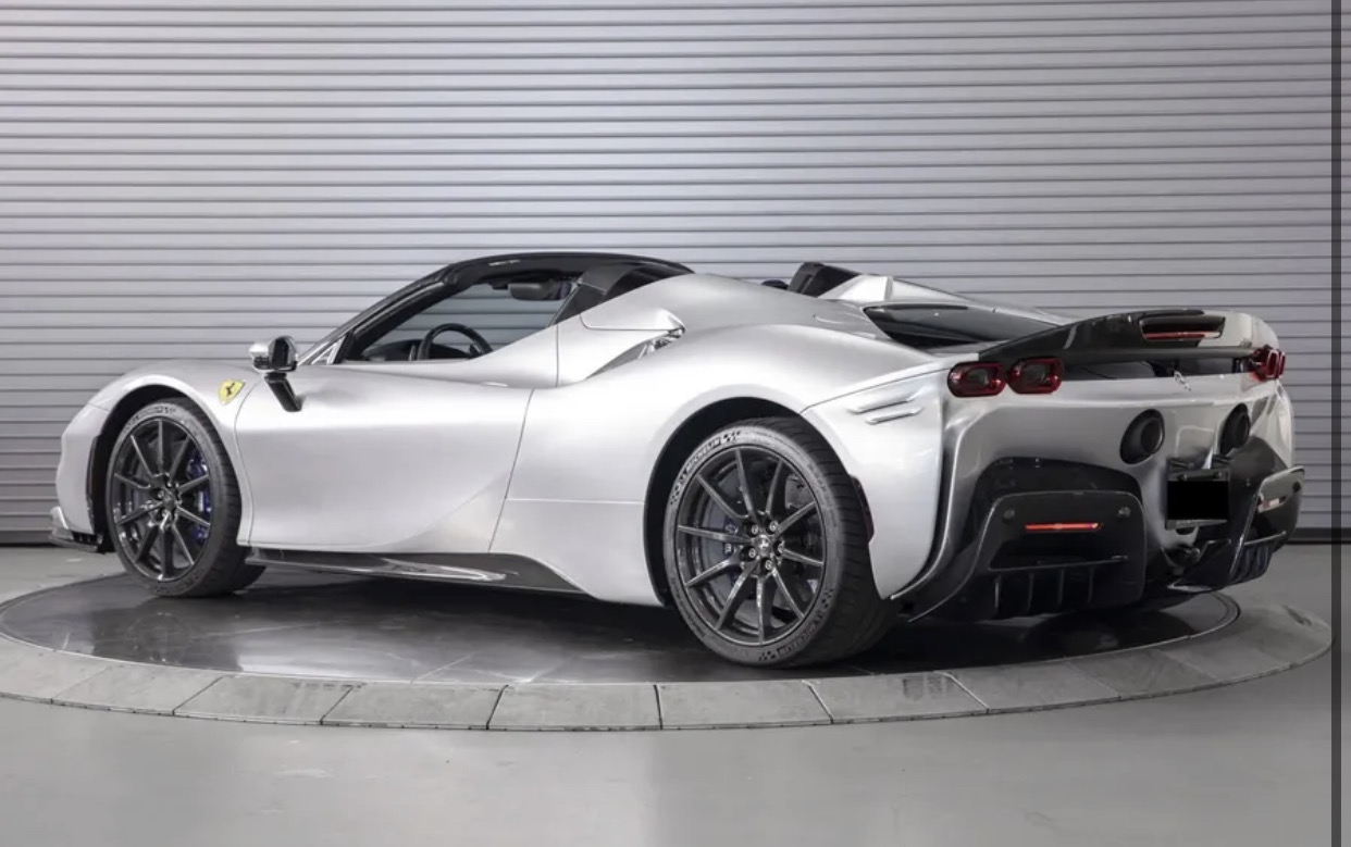 2024 Ferrari SF90 Spider