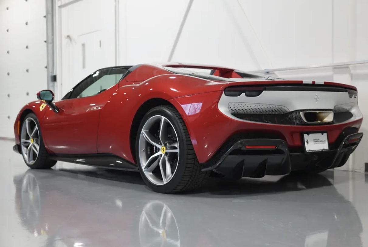 2023 Ferrari 296 GTS