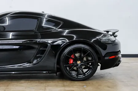 2018 Porsche 718 Cayman GTS 