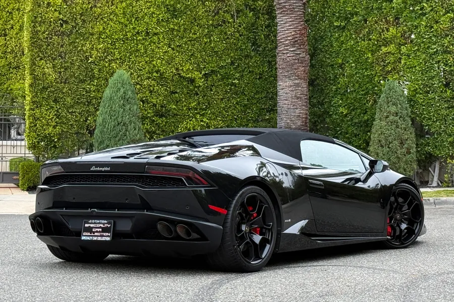 2017 Lamborghini Huracan AWD