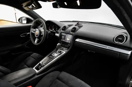 2018 Porsche 718 Cayman GTS 