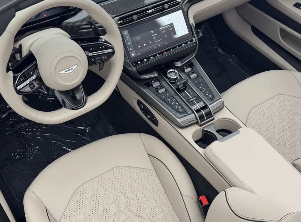 2026 Aston Martin Vanquish Volante