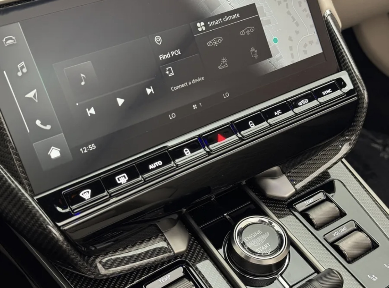 2026 Aston Martin Vanquish Volante