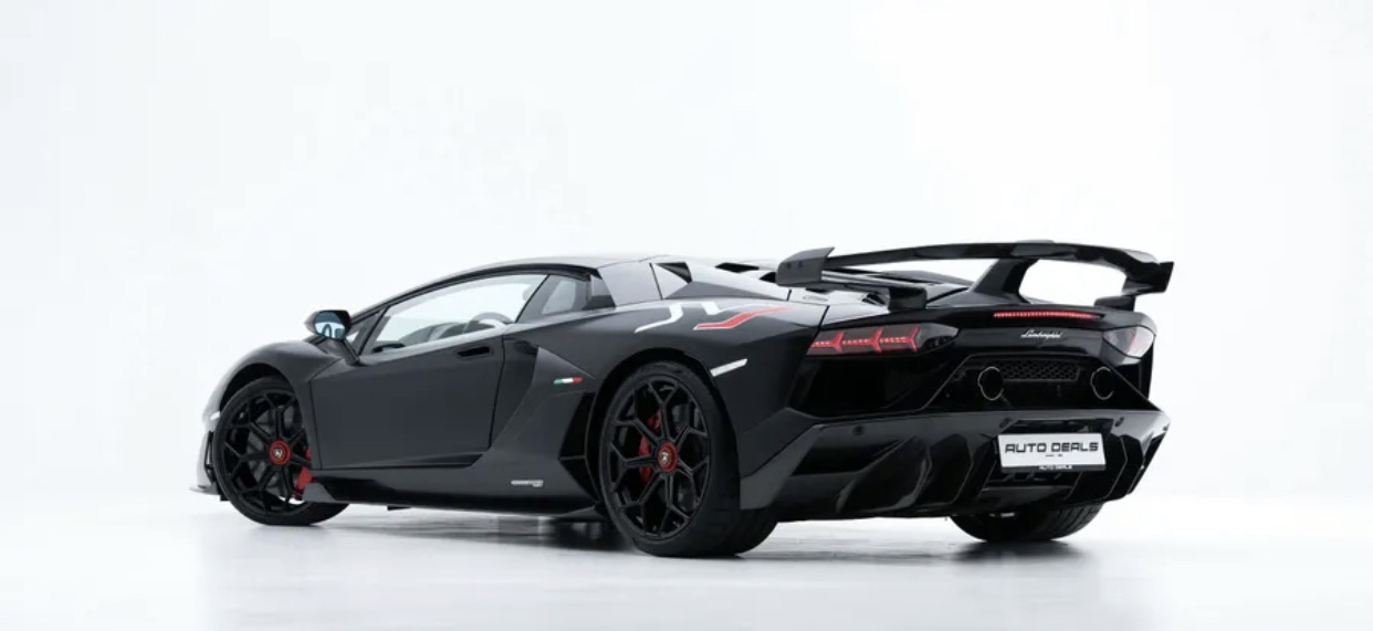 2019 Lamborghini Aventador SVJ