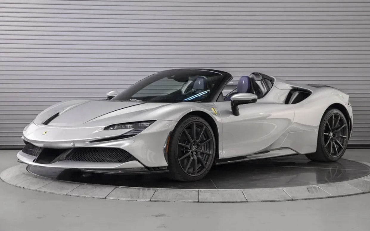 2024 Ferrari SF90 Spider