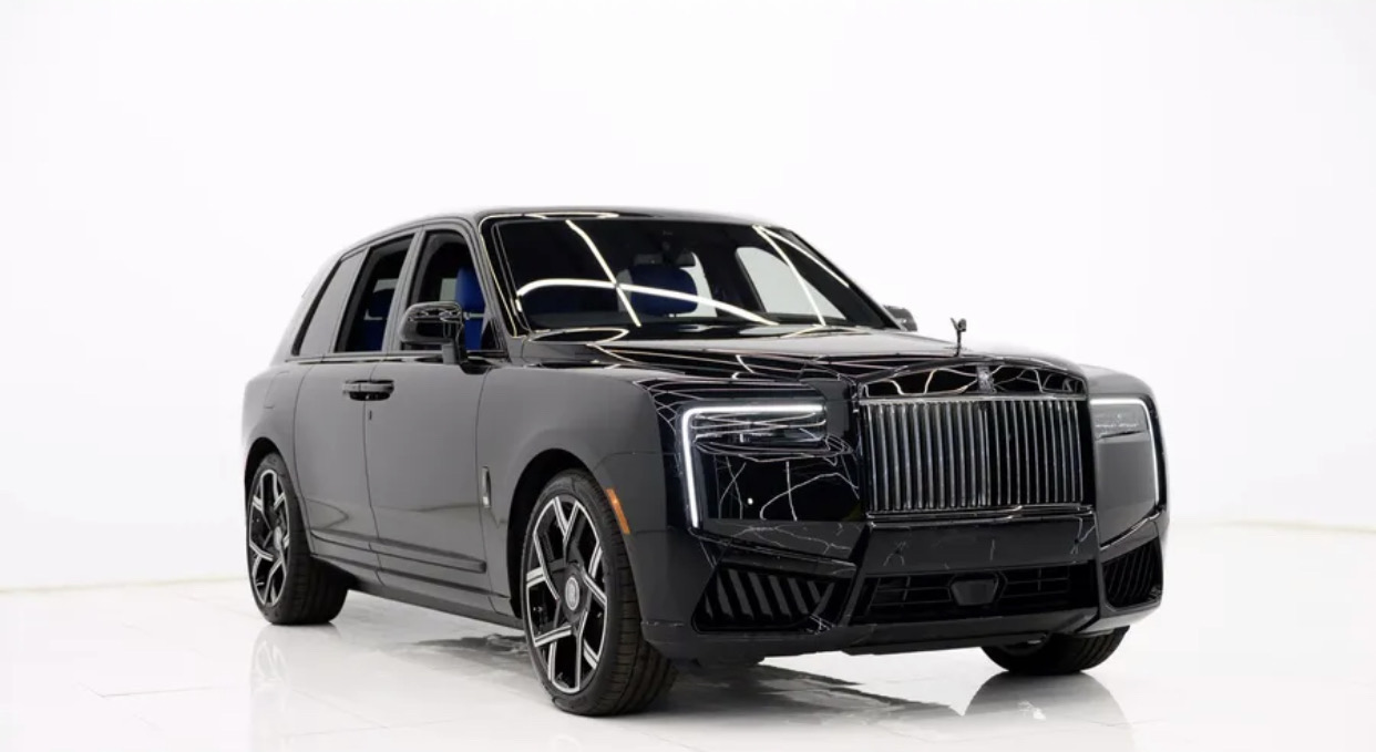 2025 Rolls Royce Cullinan Awd