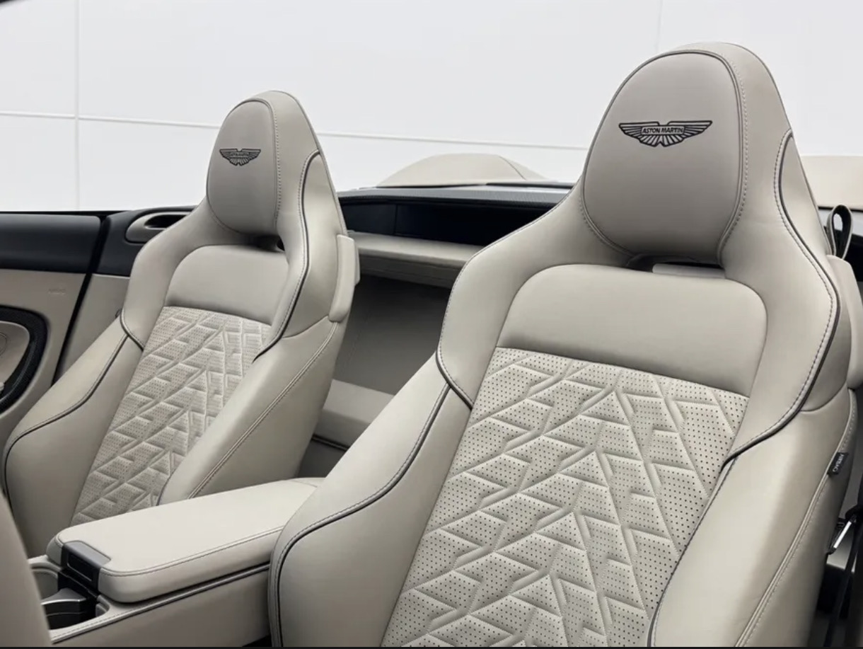 2026 Aston Martin Vanquish Volante