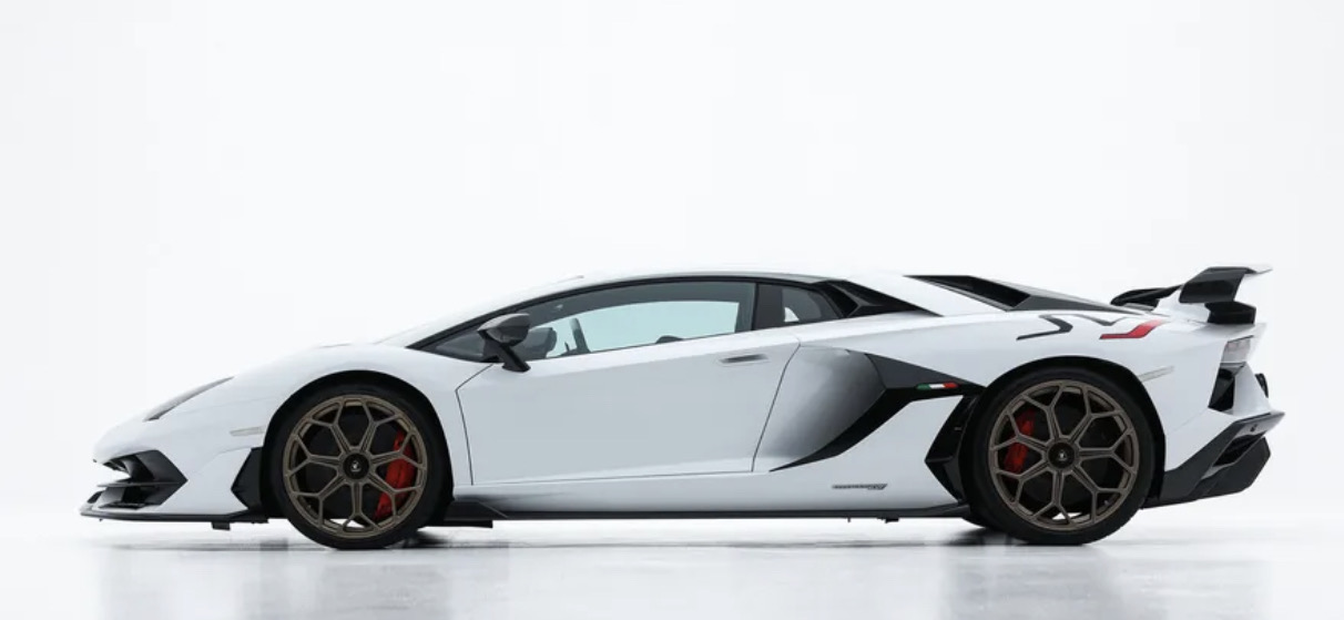 2019 Lamborghini Aventador SVJ