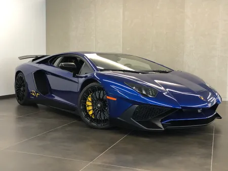 2017 Lamborghini Aventador 