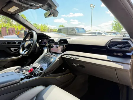 2021 Lamborghini Urus Sport Utility 4D 