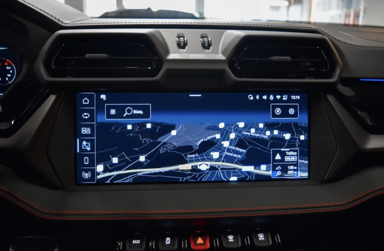 2026 Lamborghini Urus SE