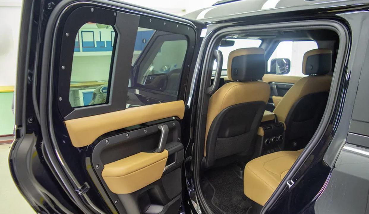 2025 Land Rover Defender 110 4x4