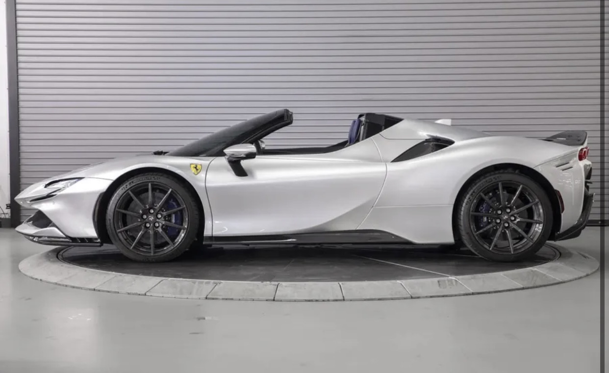 2024 Ferrari SF90 Spider