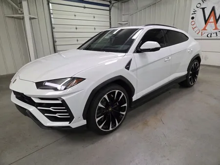 2020 Lamborghini Urus 