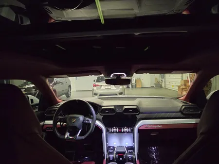 2020 Lamborghini Urus 