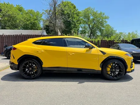 2021 Lamborghini Urus Sport Utility 4D 