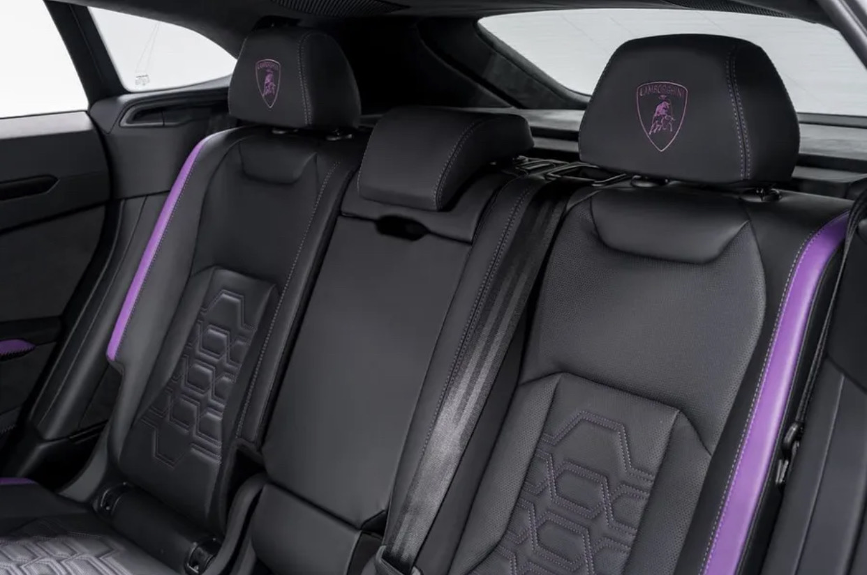 2025 Lamborghini Urus SE