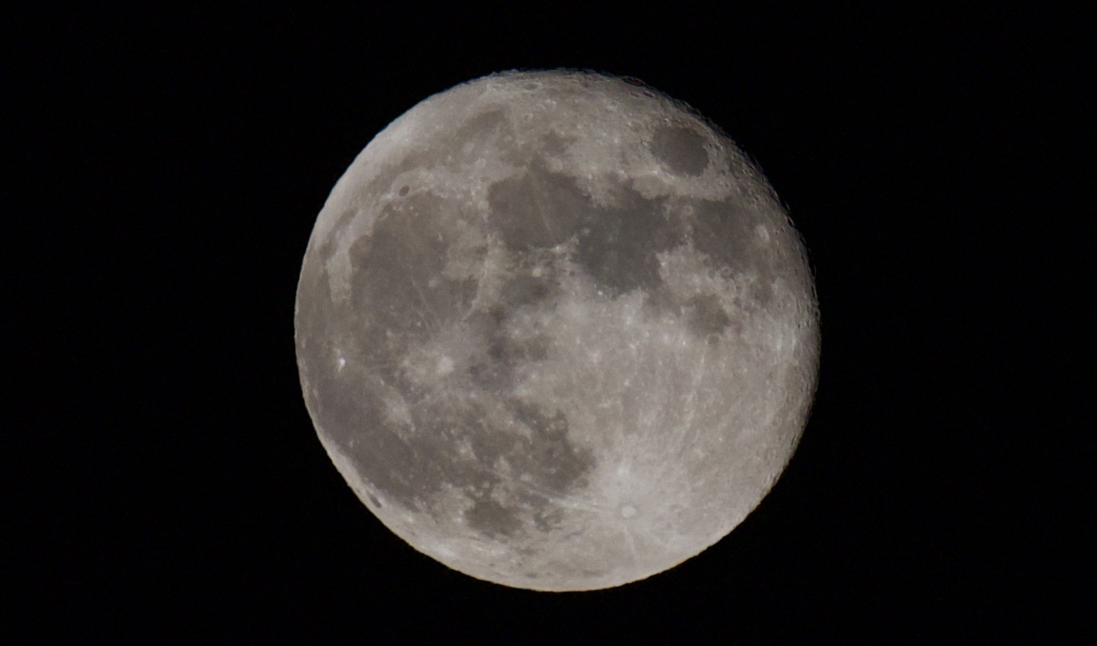 Moon_from_Bay_Area_2022
